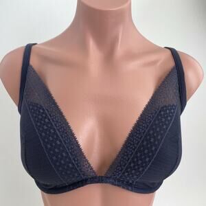 Victoria's Secret Incredible by VS Padded Plunge Bra Gray Size 32DDD NWT